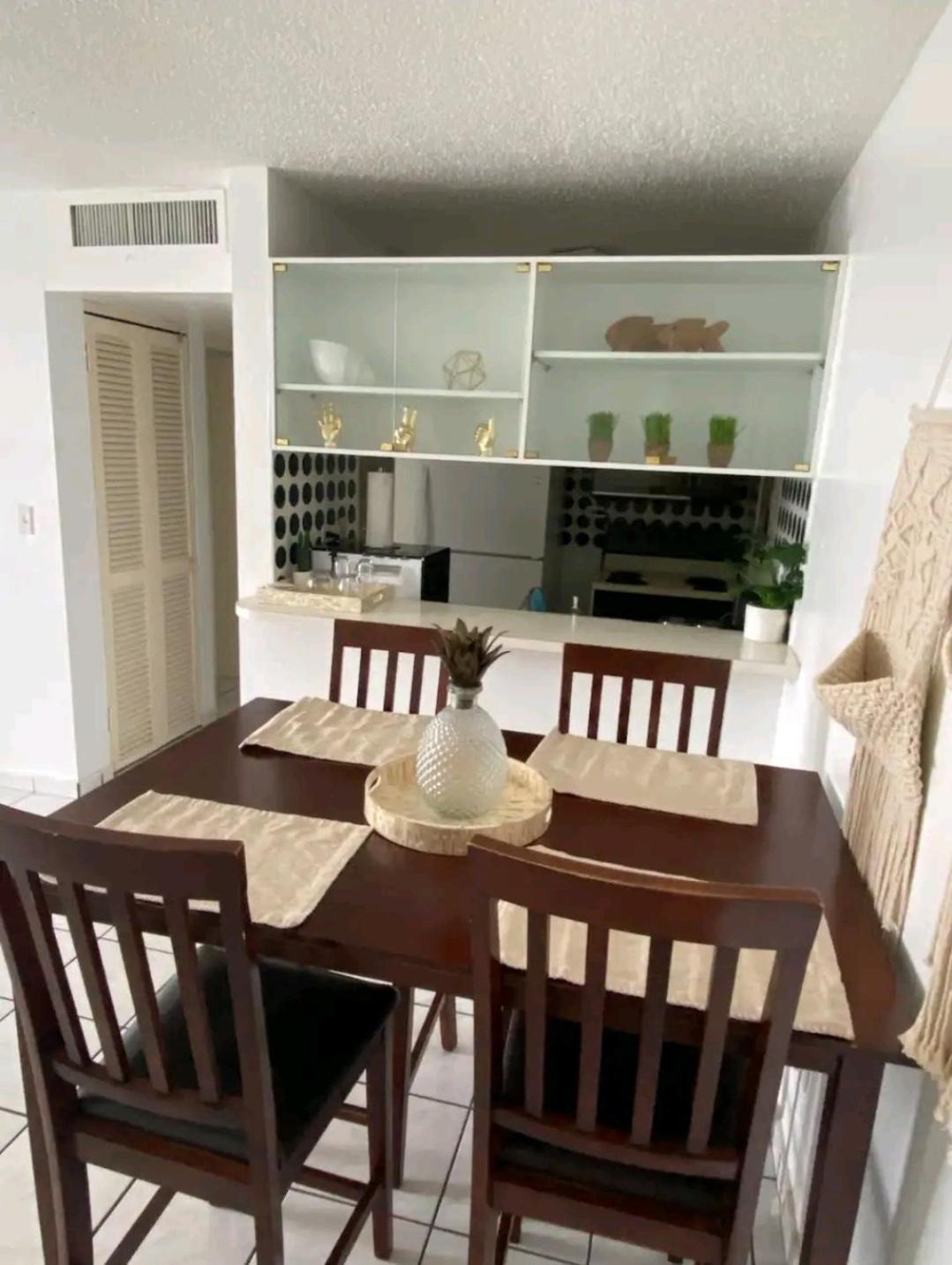Marbella Apartments Σαν Χουάν Εξωτερικό φωτογραφία