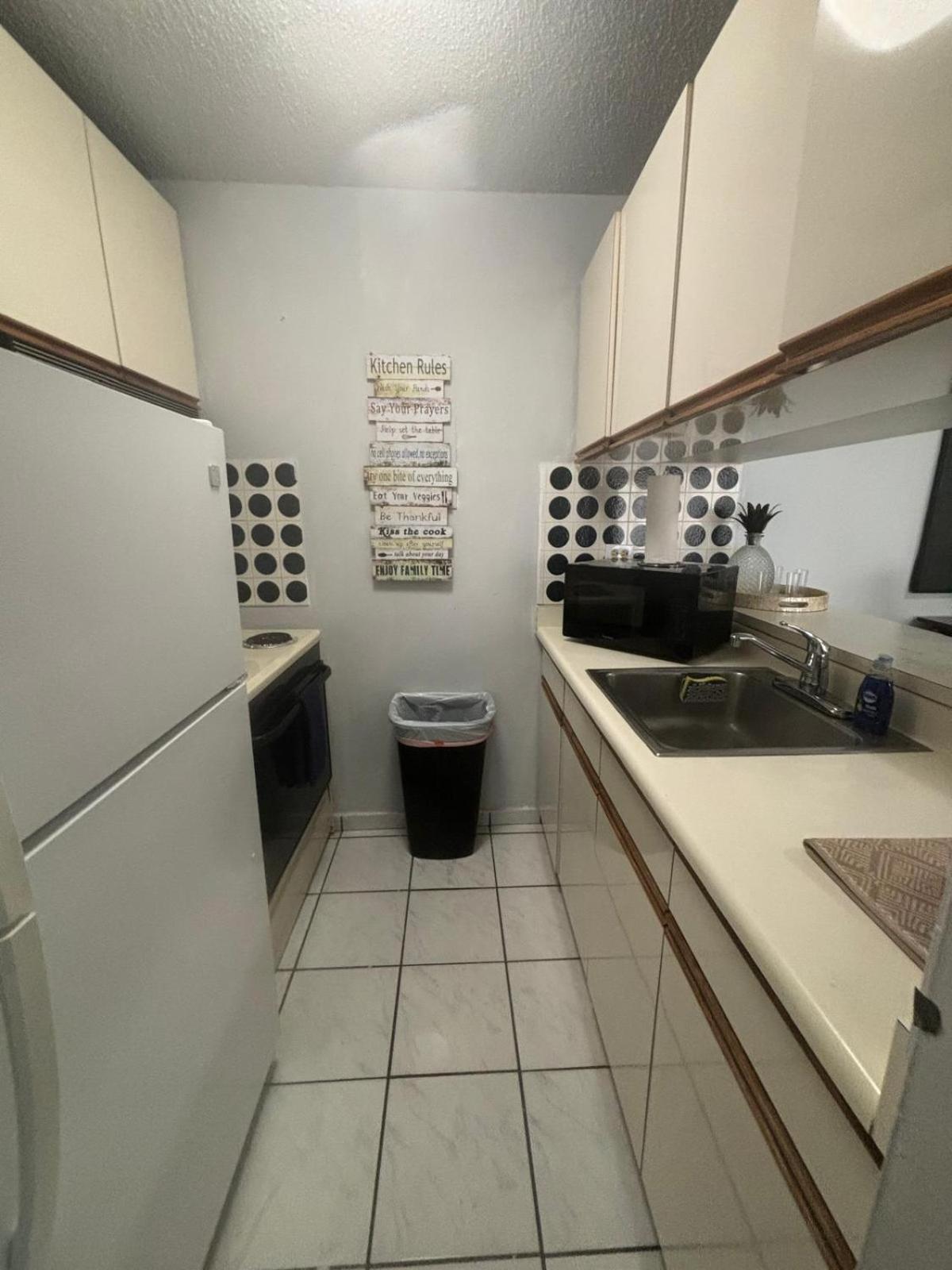 Marbella Apartments Σαν Χουάν Δωμάτιο φωτογραφία