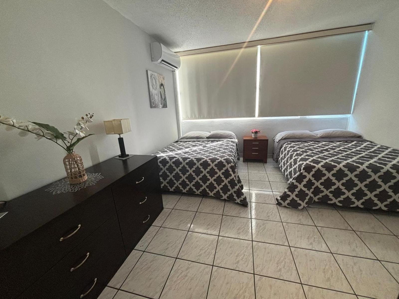 Marbella Apartments Σαν Χουάν Εξωτερικό φωτογραφία